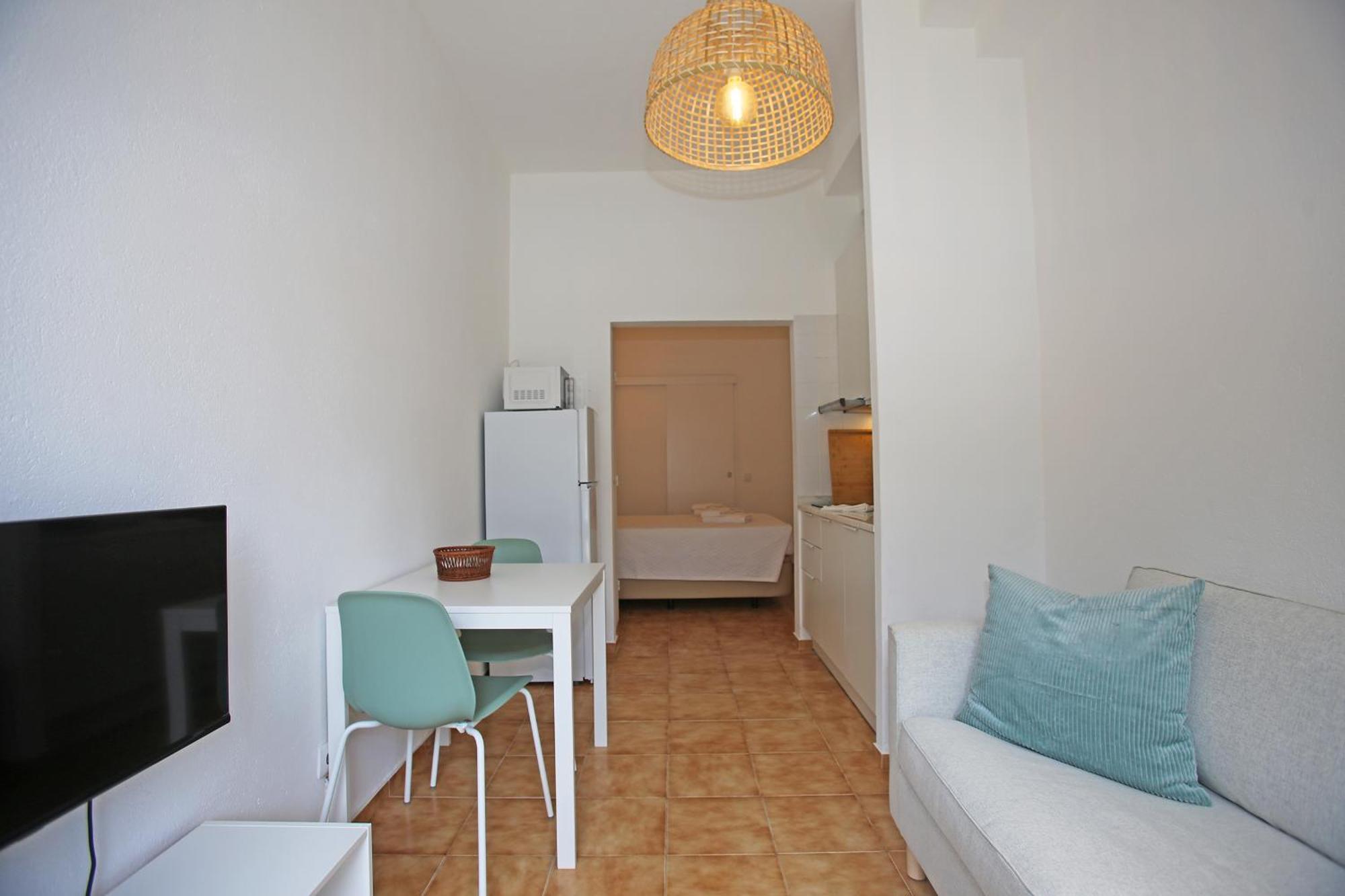 A70 - Junta Studio In Apartment